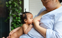 The best positions for feeding your baby